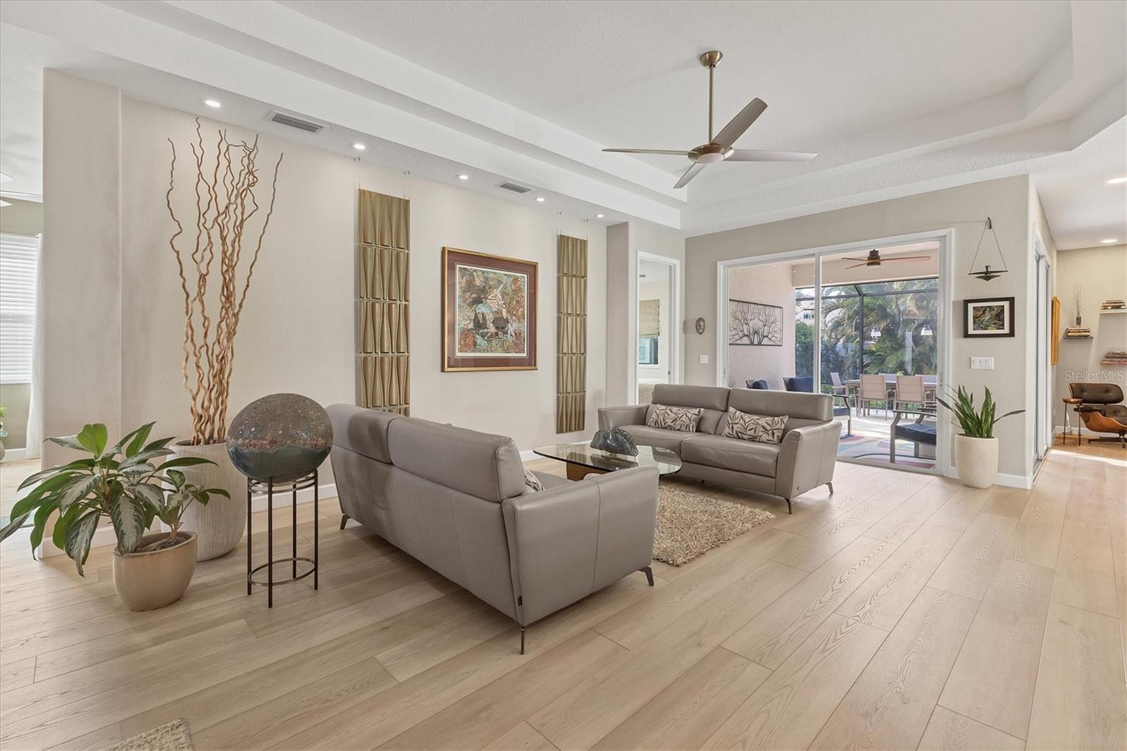 Image 6 of 48 For 6722 Country Club Lane