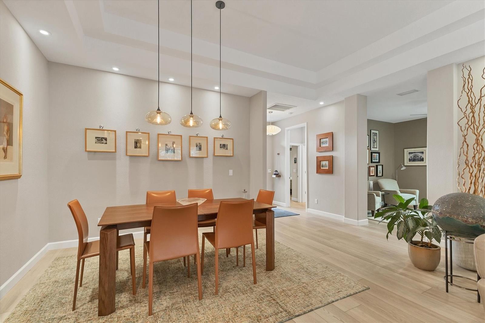 Image 9 of 48 For 6722 Country Club Lane