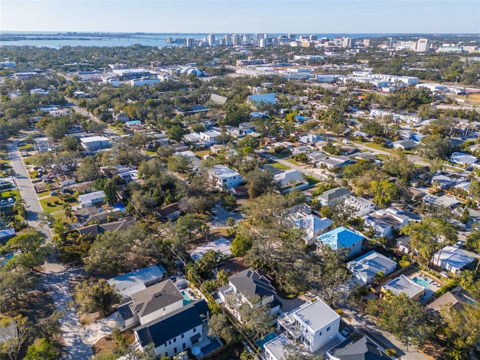 Image 93 of 98 For 2420 Floyd Street
