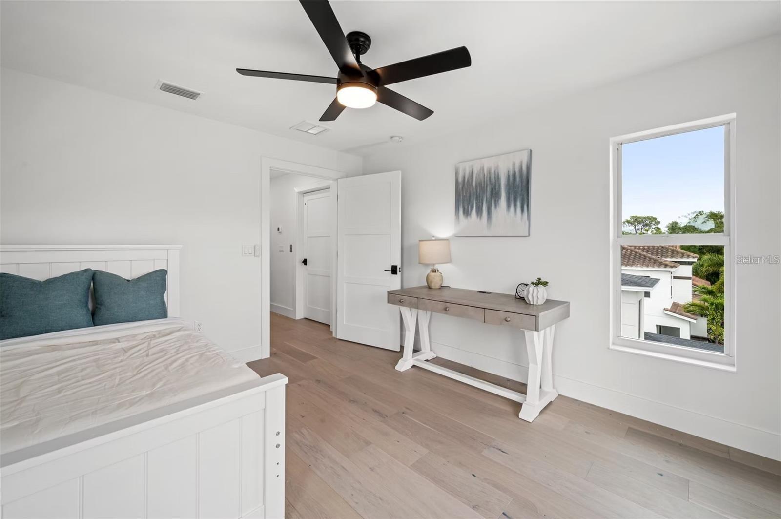 Image 31 of 43 For 1647 Siesta Drive