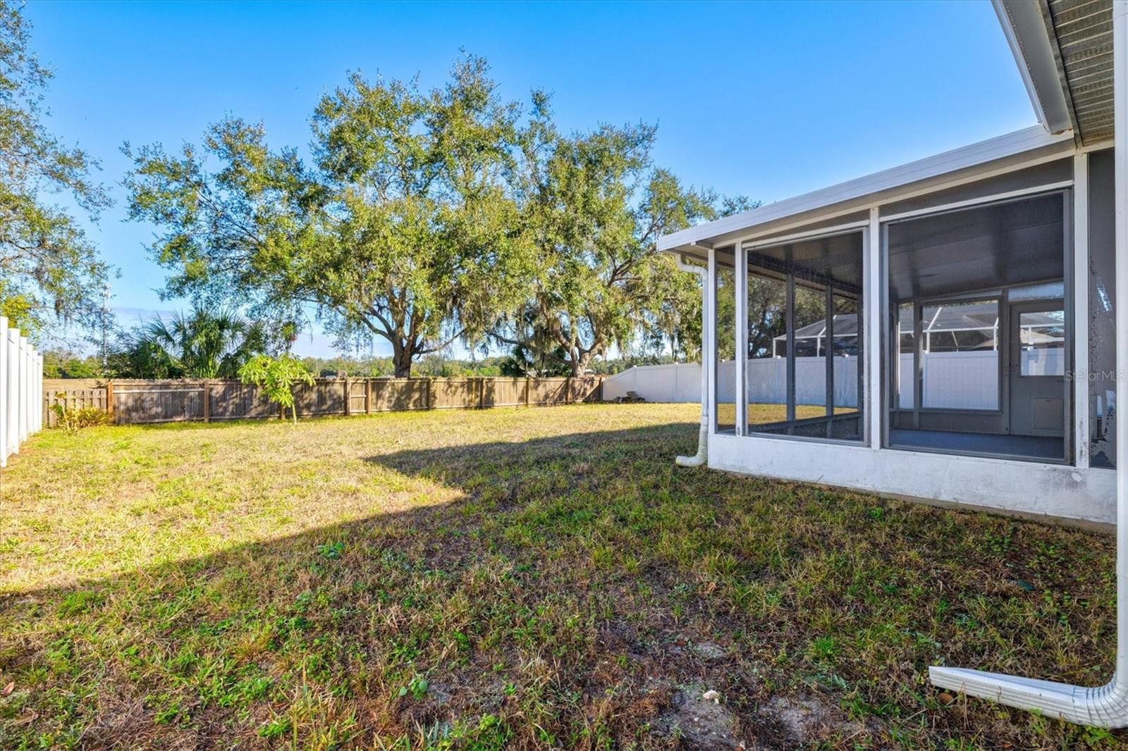 Image 43 of 85 For 11203 2nd Avenue E