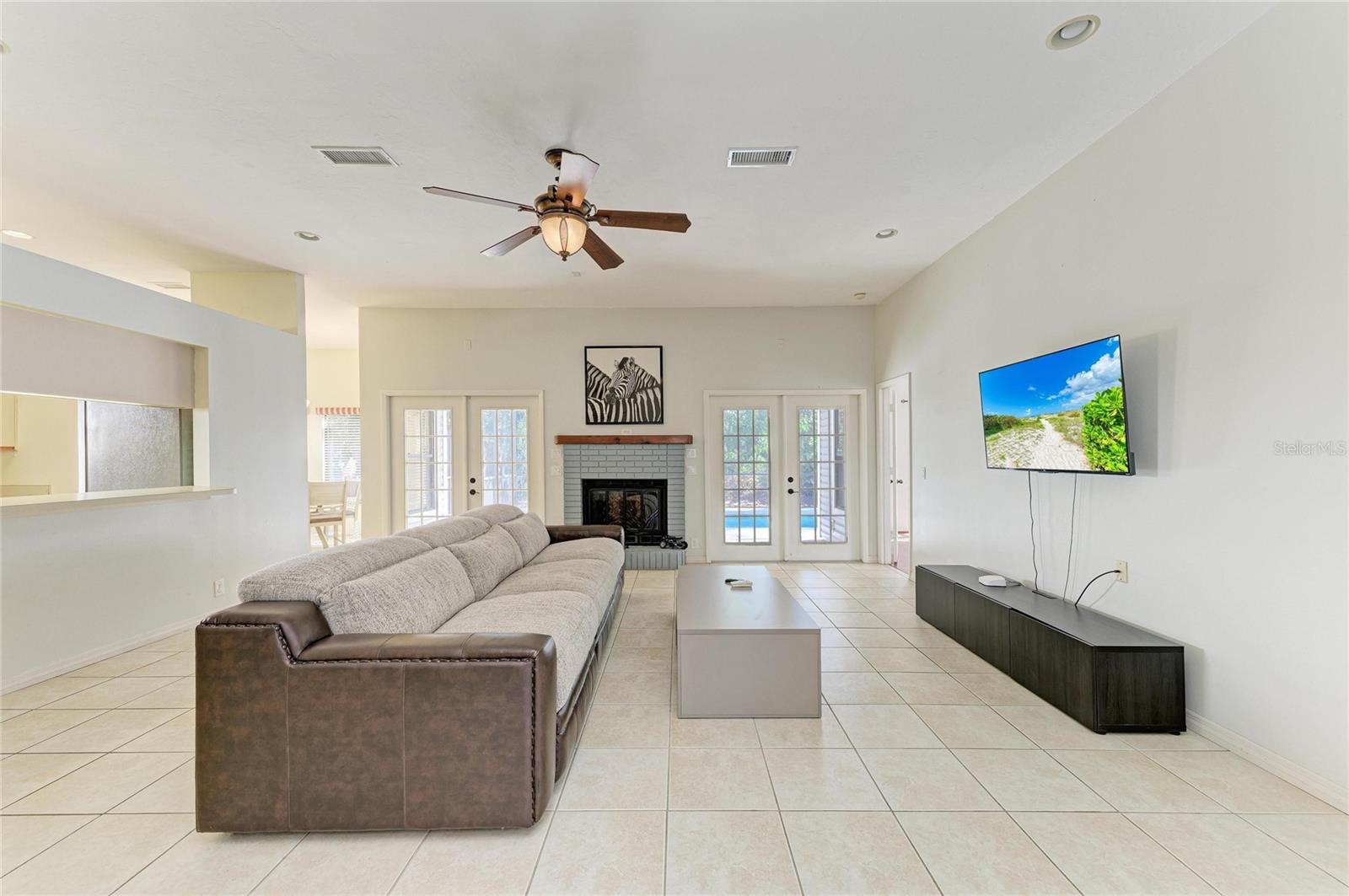 Image 5 of 34 For 5045 82nd Way E