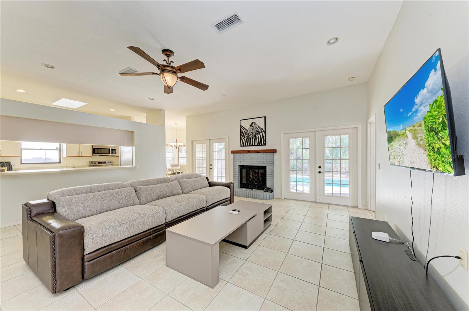 Image 6 of 34 For 5045 82nd Way E