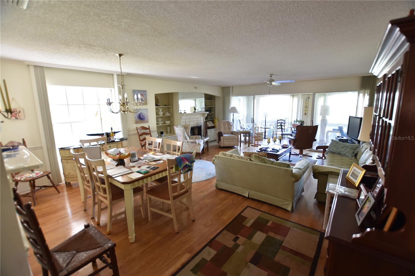 Image 2 of 15 For 5526 Chanteclaire  31