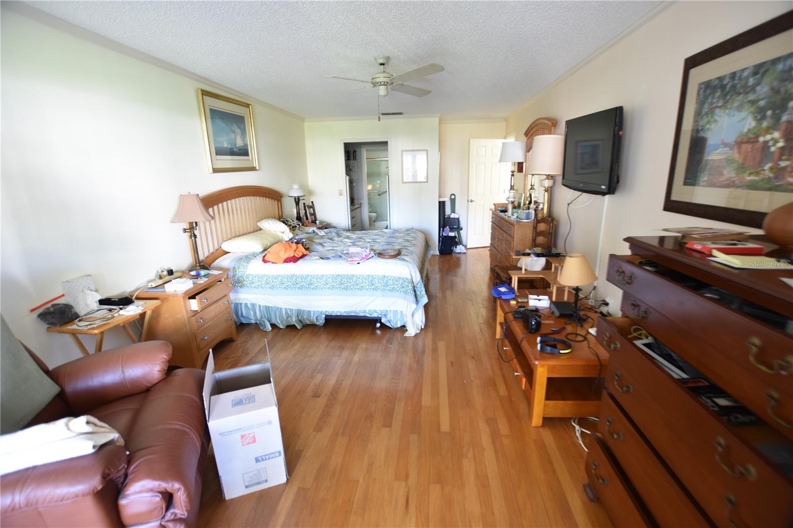 Image 7 of 15 For 5526 Chanteclaire  31