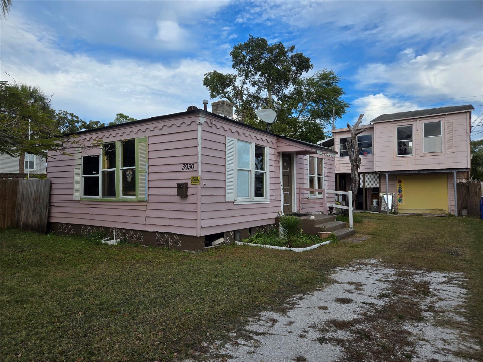 Image 2 of 25 For 3930 Miramar Way S