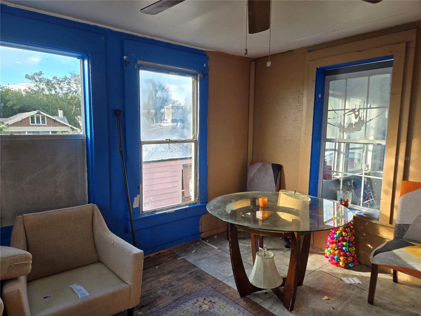 Image 21 of 25 For 3930 Miramar Way S