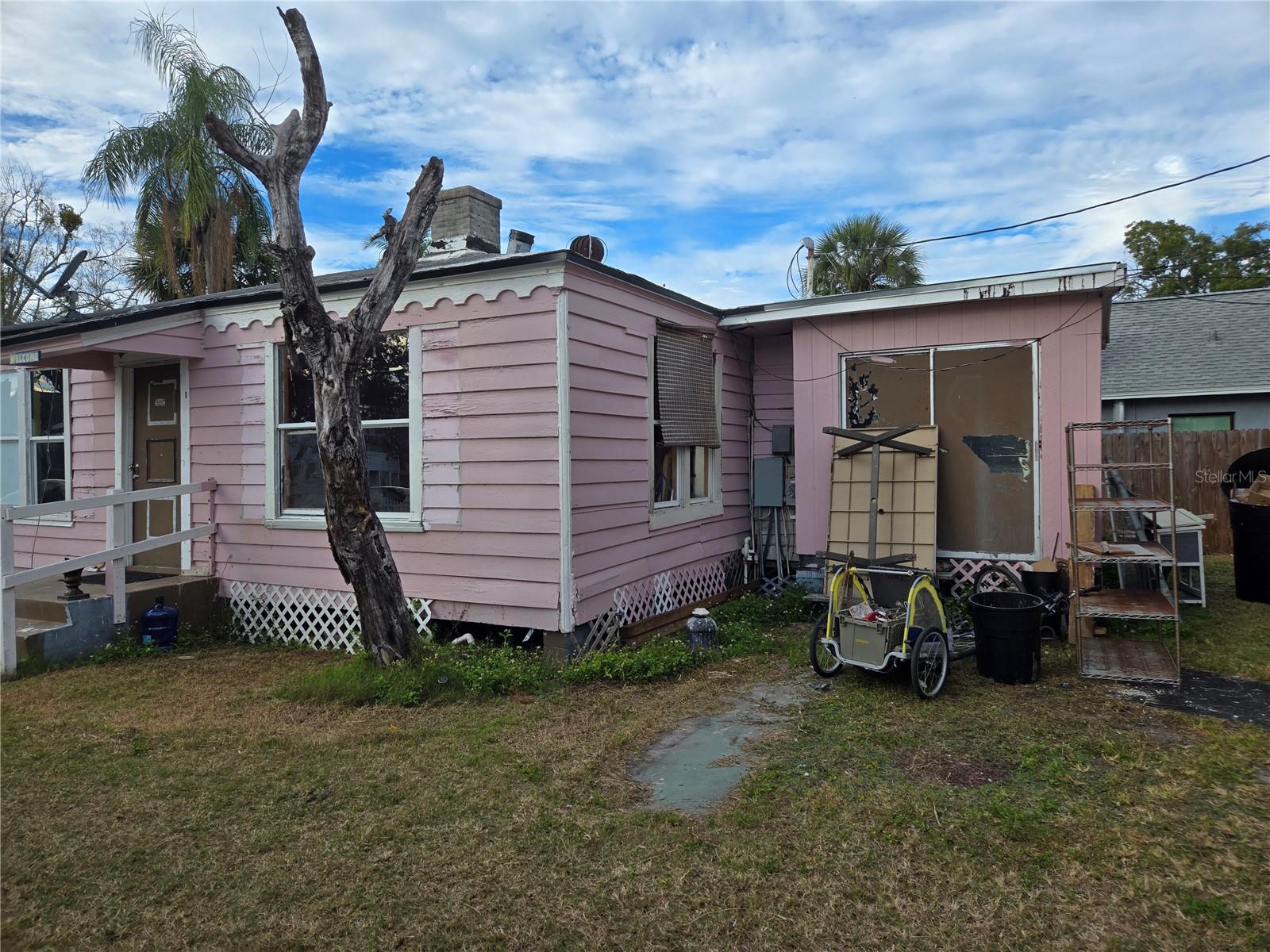 Image 3 of 25 For 3930 Miramar Way S