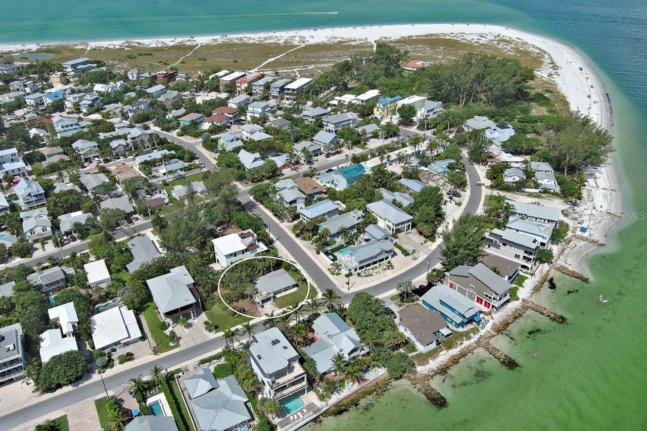 Image 4 of 5 For 856 North Shore Drive