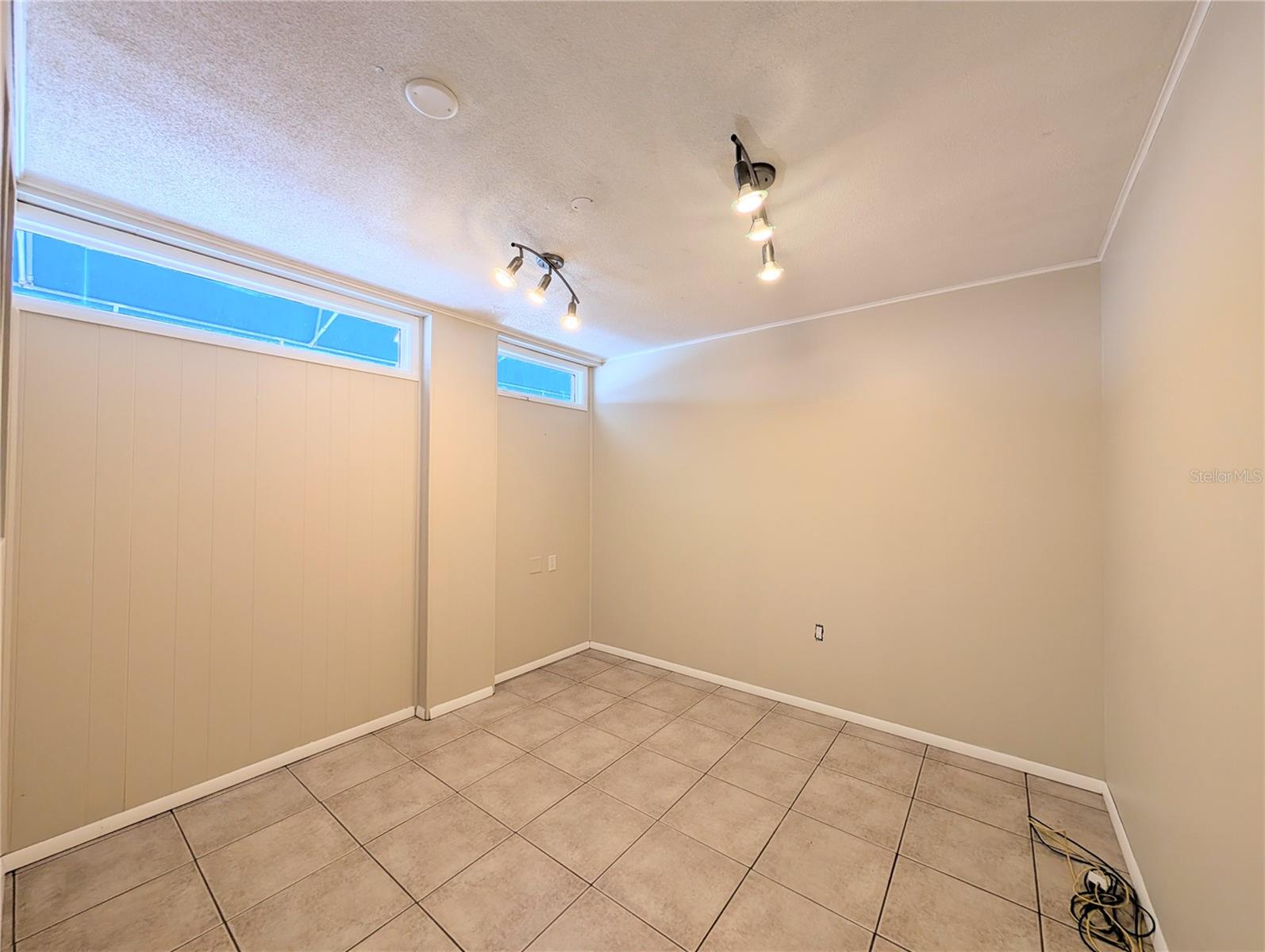 Image 3 of 19 For 1505 60th Avenue W