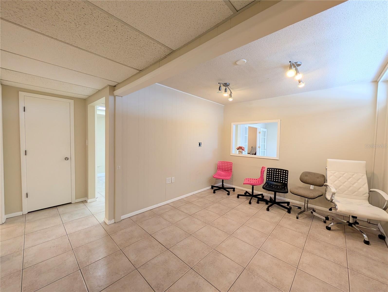 Image 5 of 19 For 1505 60th Avenue W