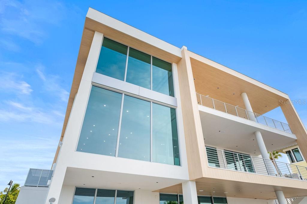 Image 4 of 20 For 6489 Gulfside Road