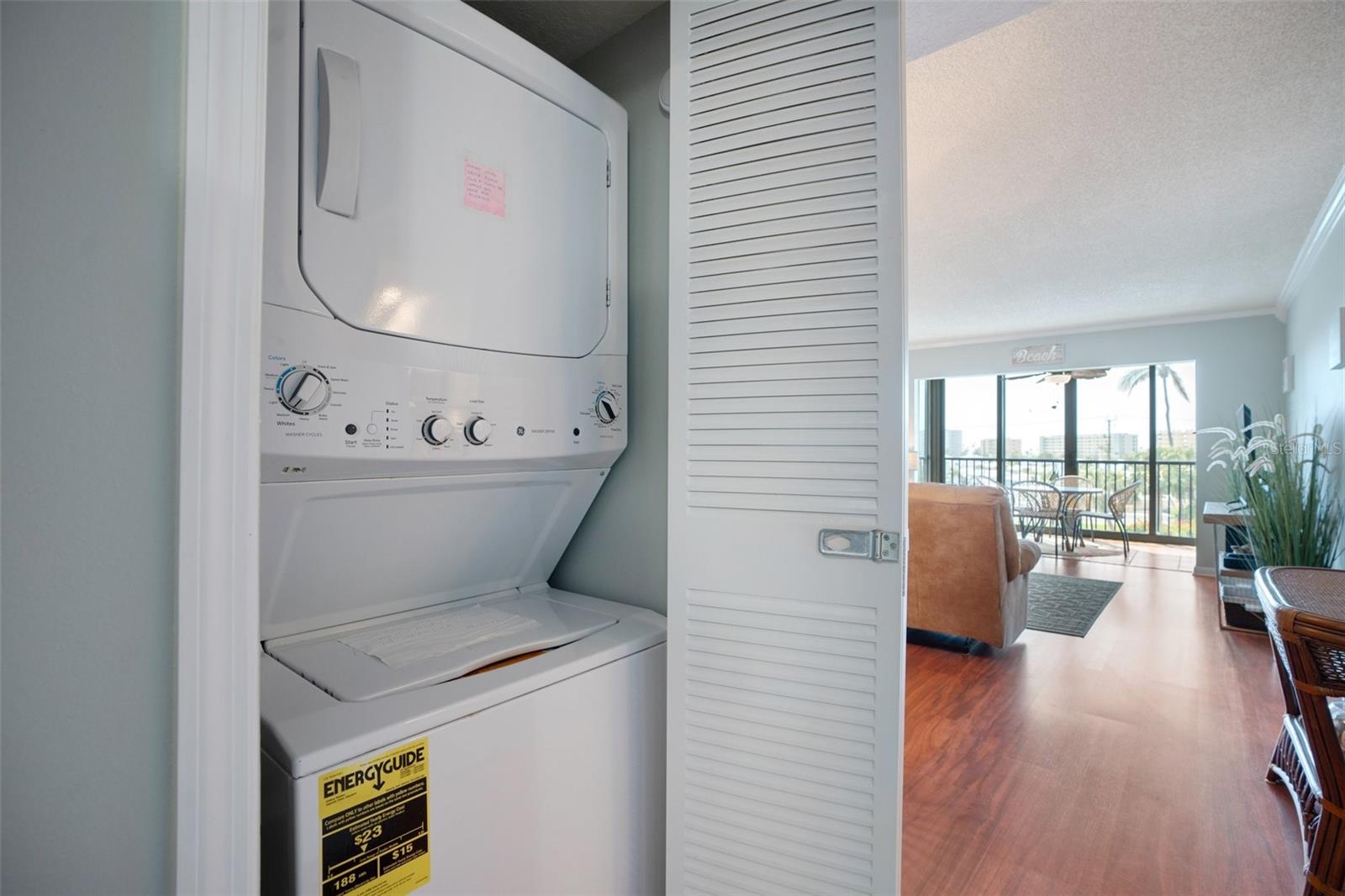 Image 8 of 47 For 5855 Midnight Pass Road 327