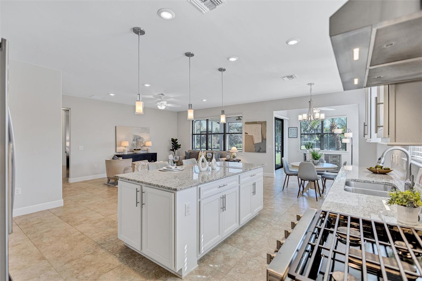 Image 11 of 62 For 5635 Rain Lily Court