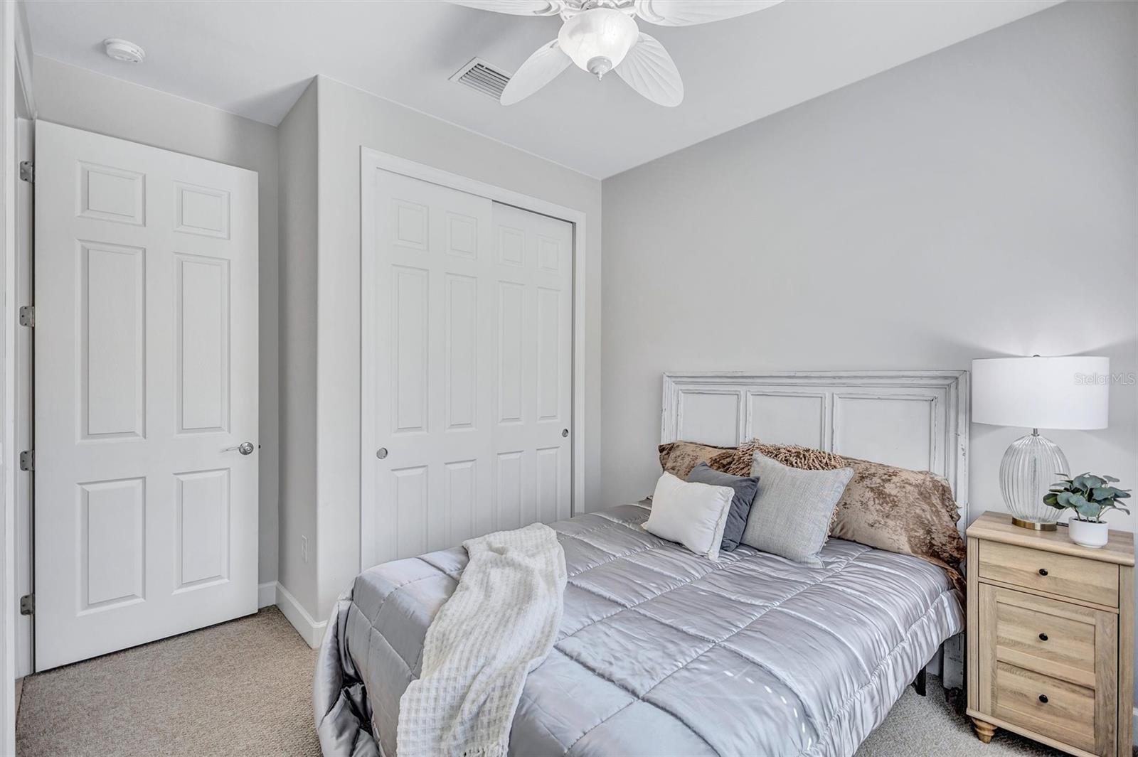 Image 32 of 62 For 5635 Rain Lily Court