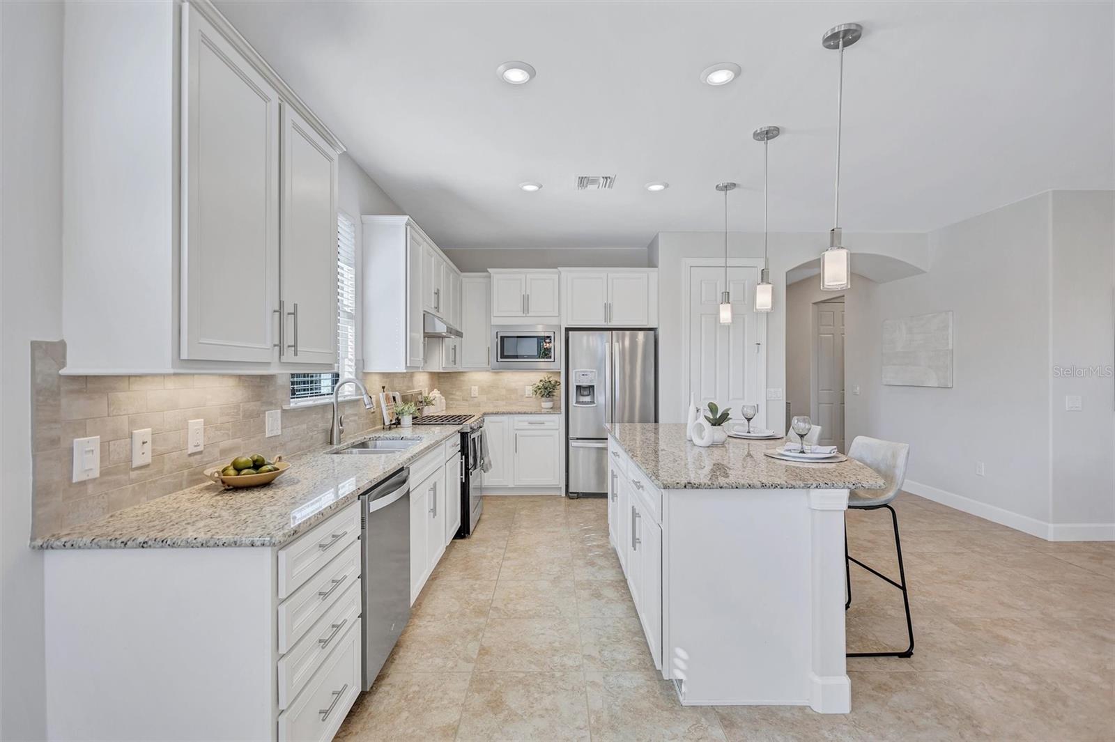 Image 8 of 62 For 5635 Rain Lily Court