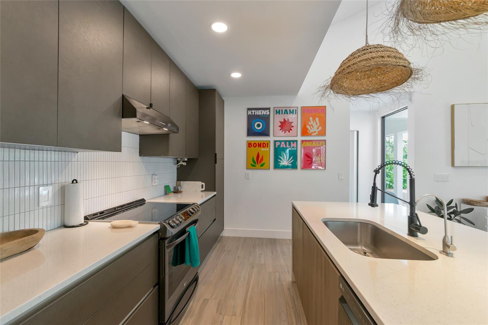 Image 16 of 41 For 8175 Dittmar Street