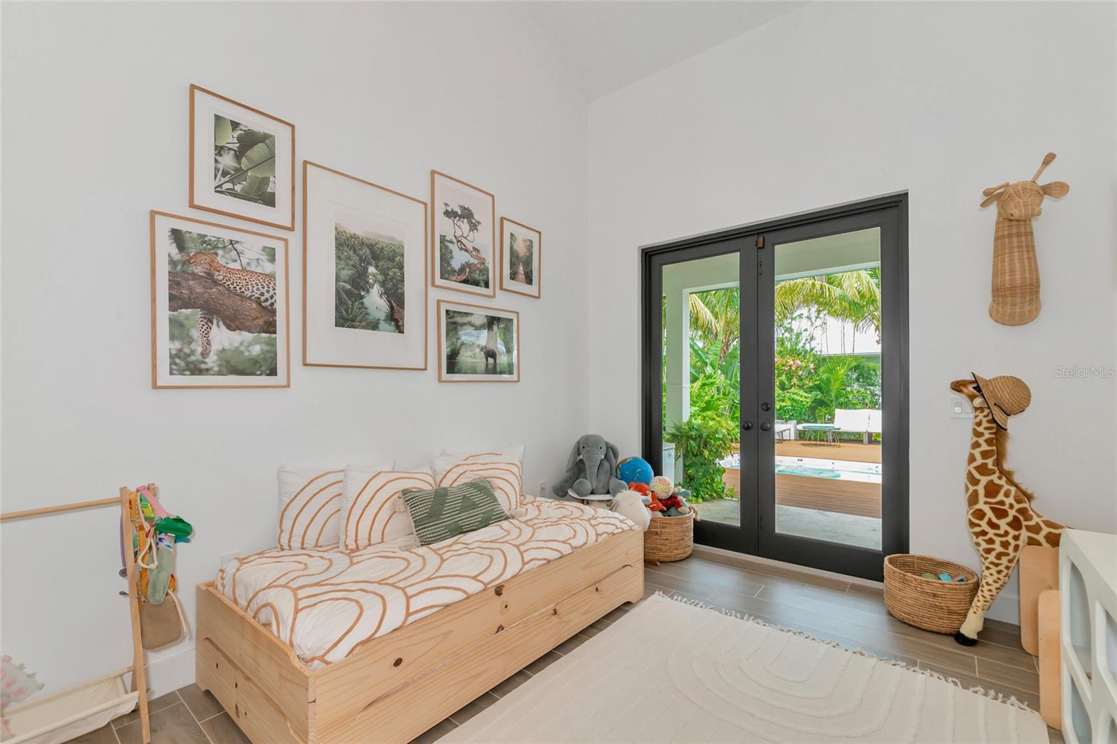 Image 24 of 41 For 8175 Dittmar Street