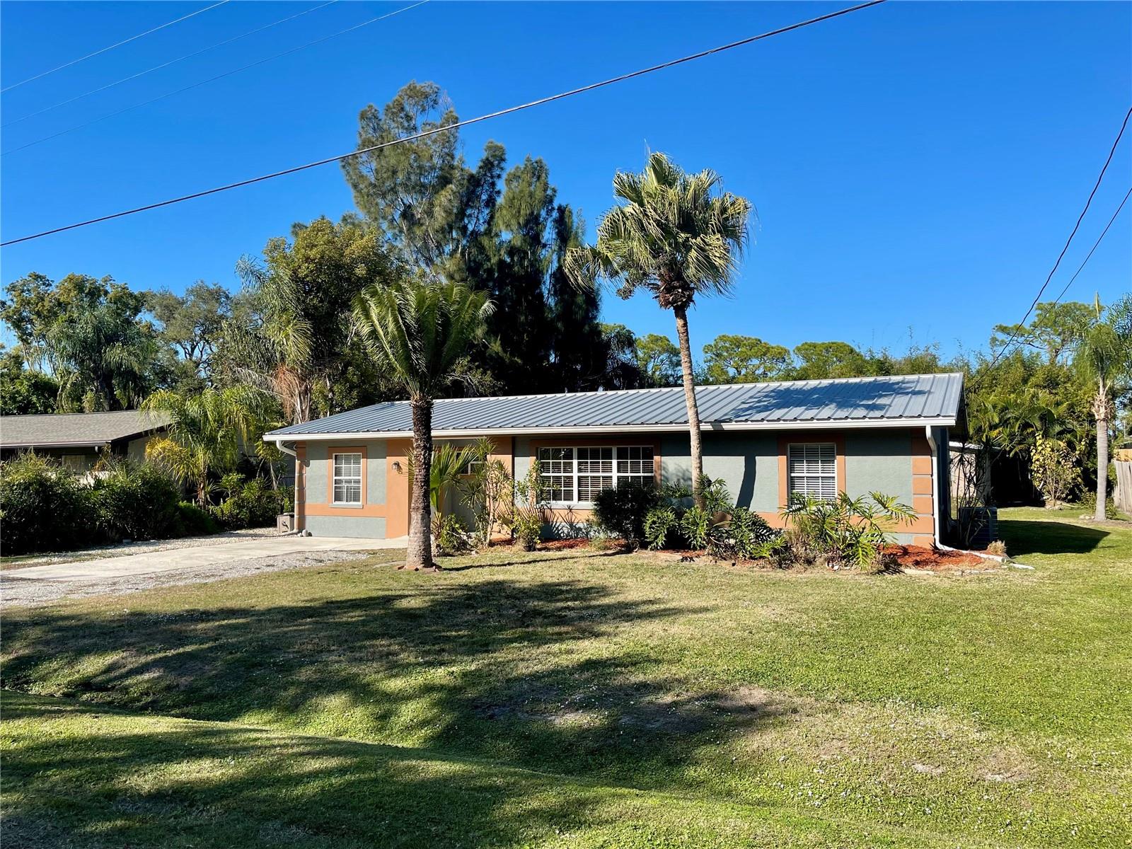 Image 2 of 35 For 2043 Cordes Street