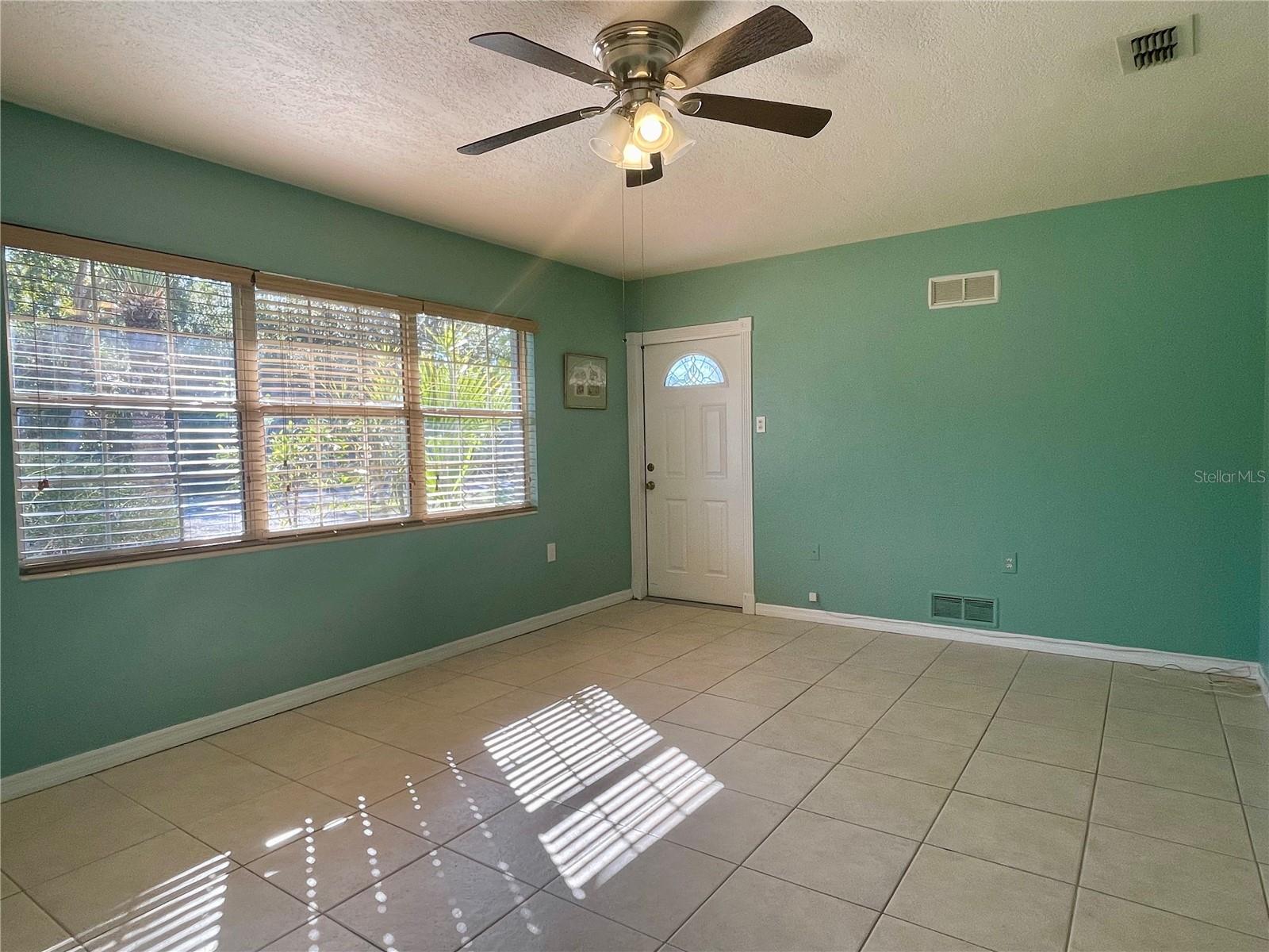 Image 6 of 35 For 2043 Cordes Street