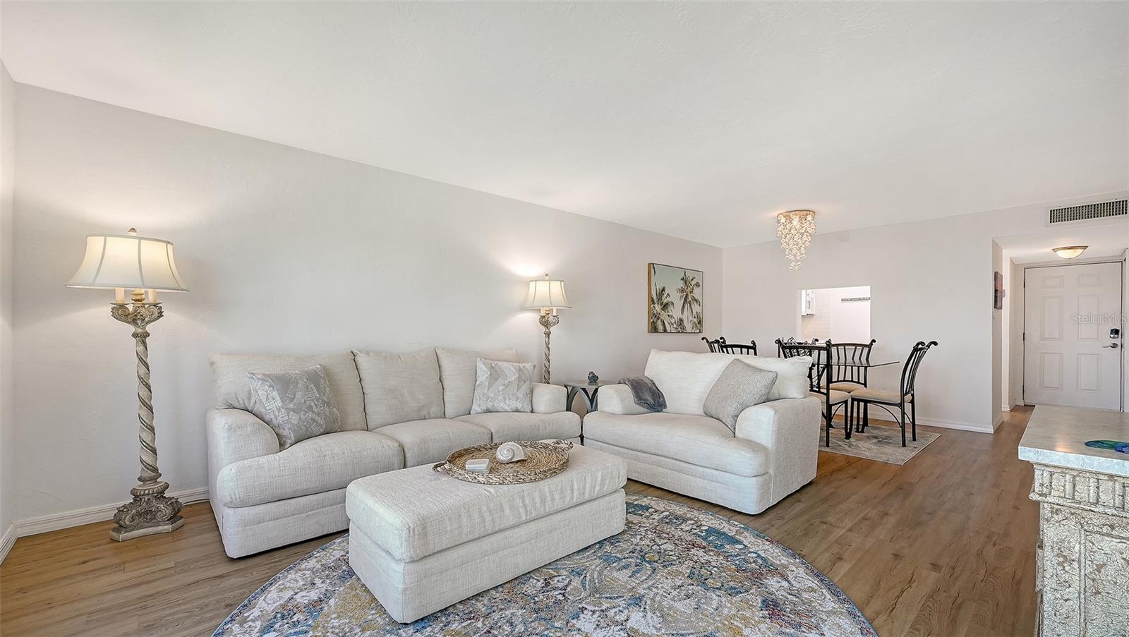 Image 19 of 76 For 4960 Gulf Of Mexico Drive 204