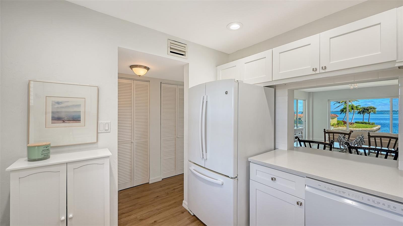 Image 23 of 76 For 4960 Gulf Of Mexico Drive 204