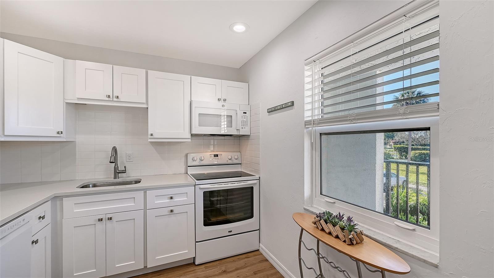 Image 25 of 76 For 4960 Gulf Of Mexico Drive 204