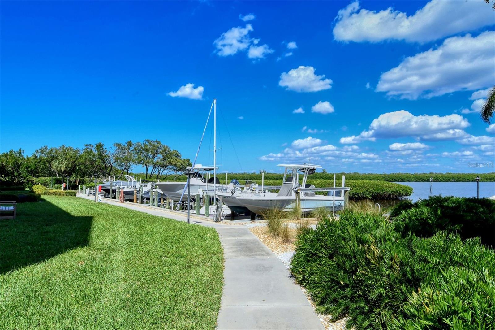 Image 72 of 76 For 4960 Gulf Of Mexico Drive 204