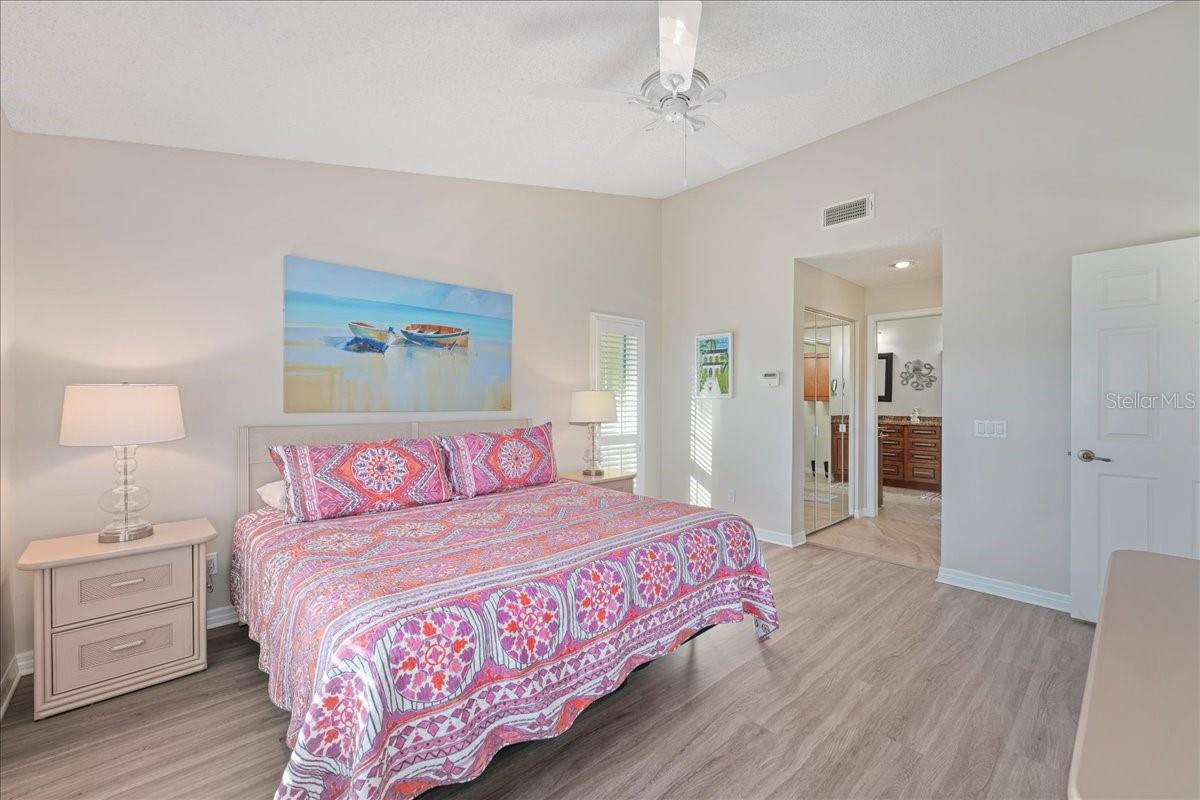 Image 18 of 67 For 5904 Doral Drive 5904