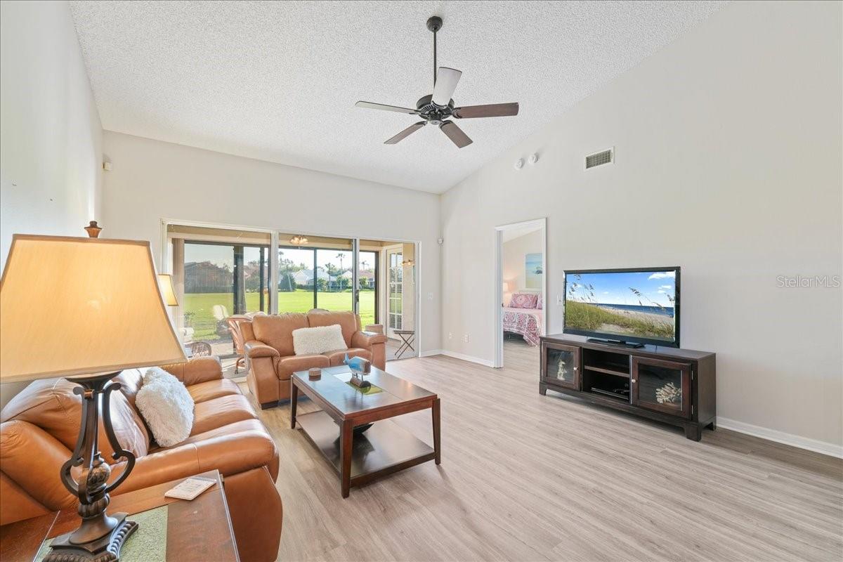 Image 28 of 67 For 5904 Doral Drive 5904