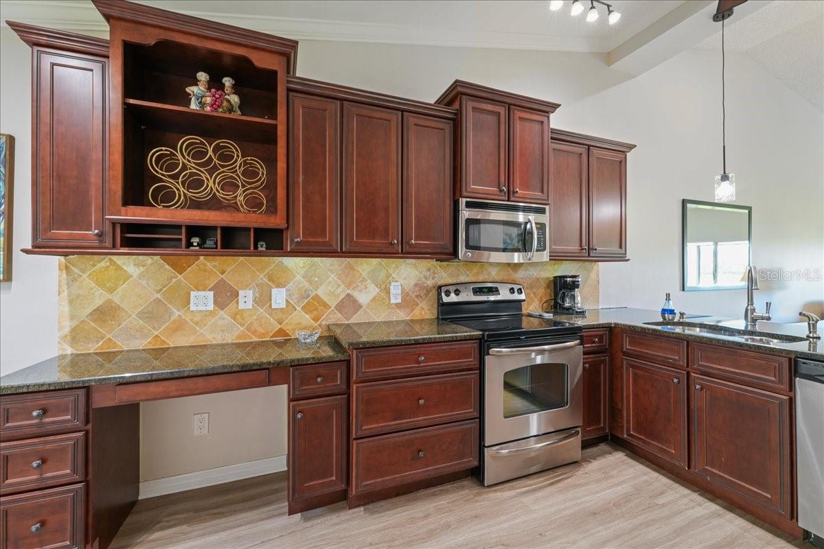Image 8 of 67 For 5904 Doral Drive 5904