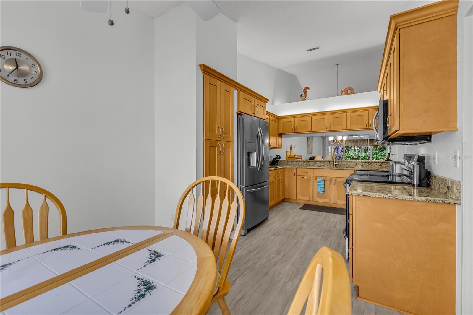 Image 11 of 72 For 4332 Marseilles Avenue 3236