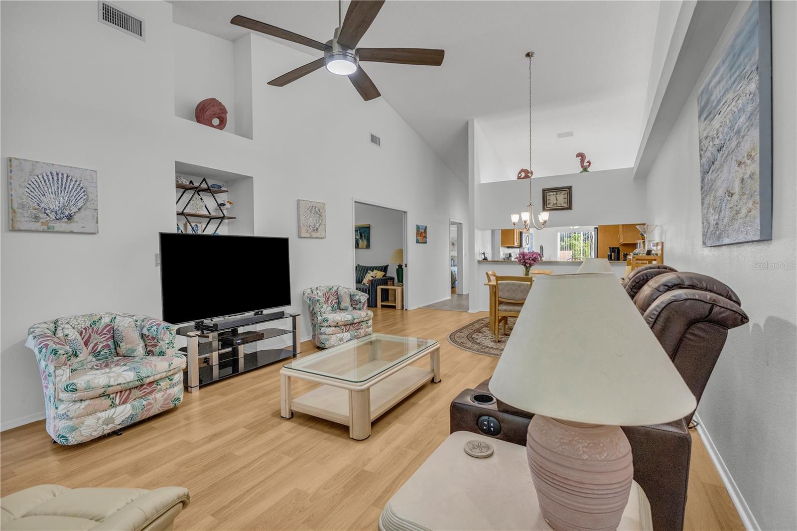 Image 36 of 72 For 4332 Marseilles Avenue 3236