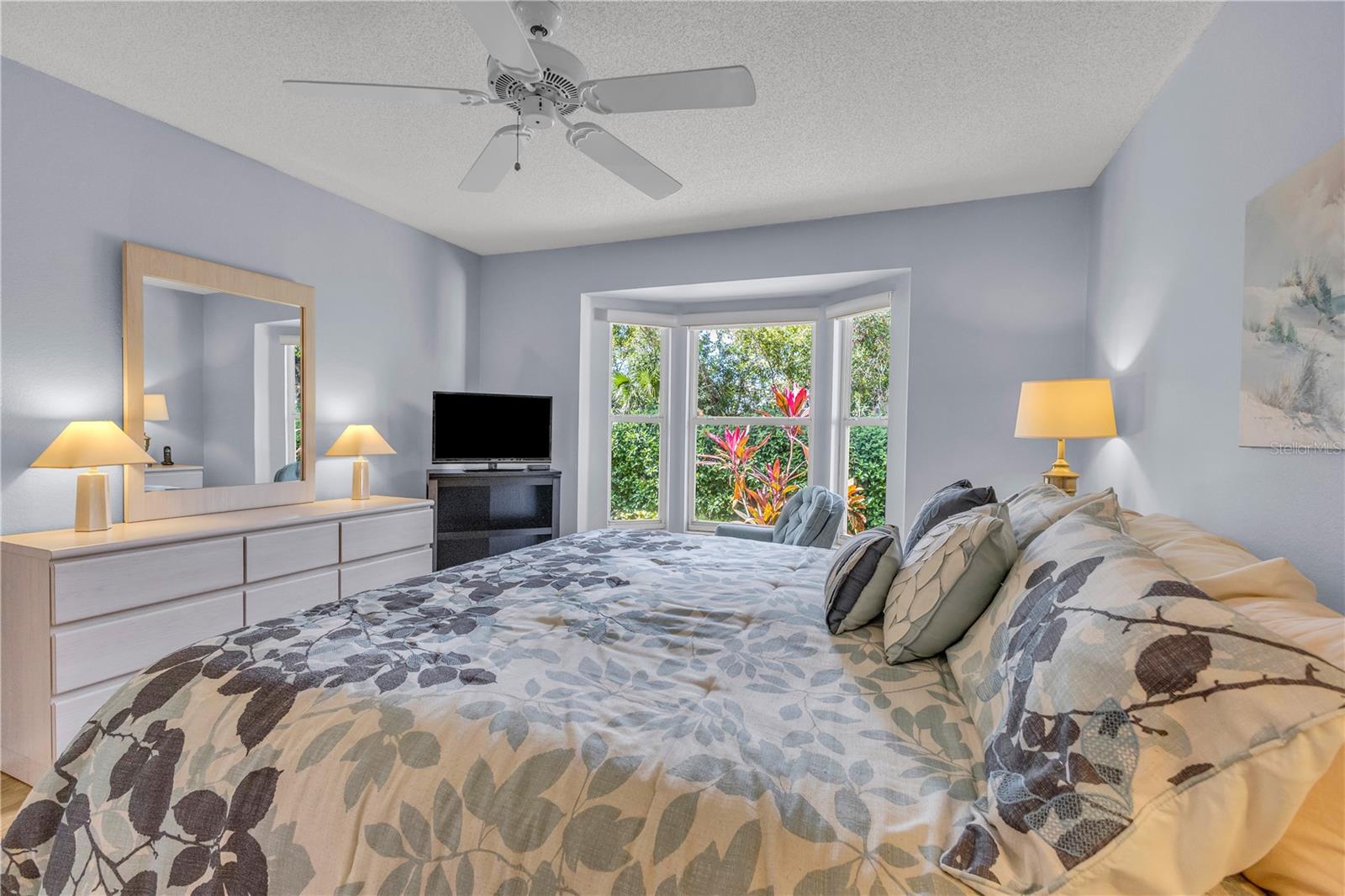 Image 38 of 72 For 4332 Marseilles Avenue 3236