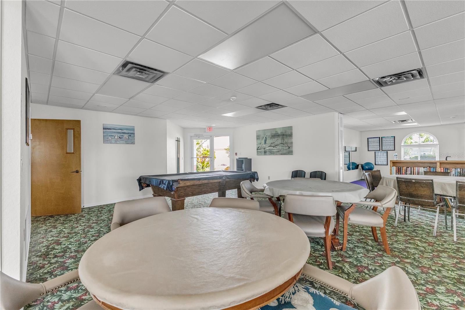 Image 57 of 72 For 4332 Marseilles Avenue 3236