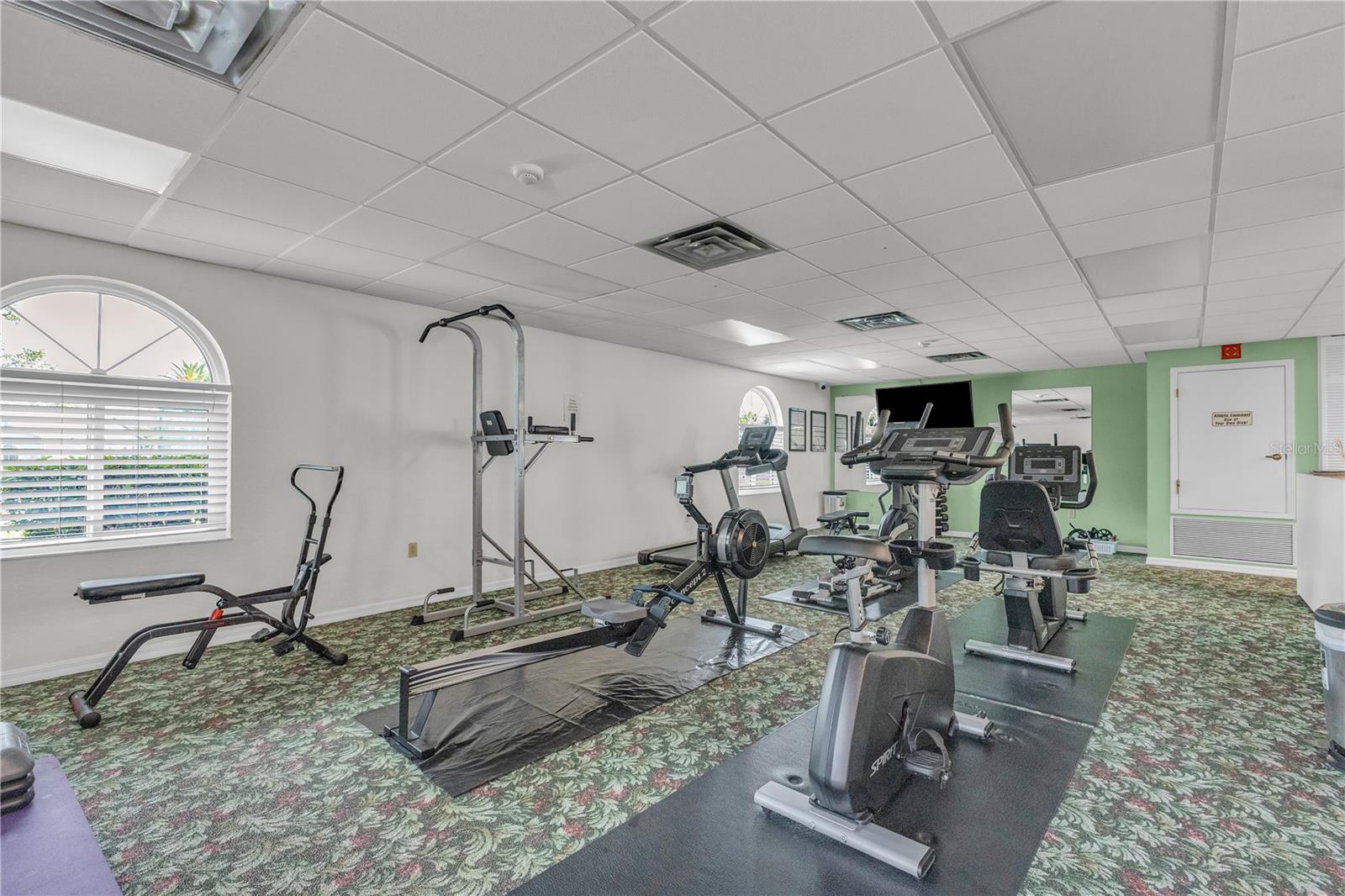 Image 59 of 72 For 4332 Marseilles Avenue 3236