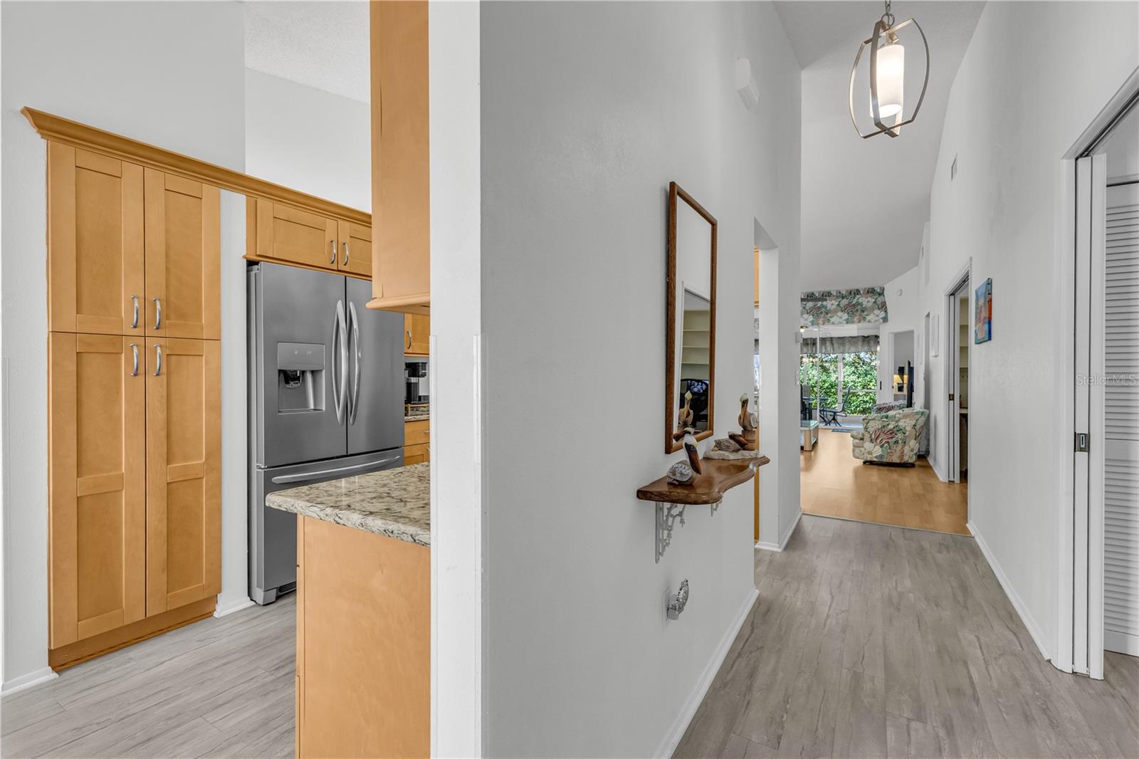 Image 6 of 72 For 4332 Marseilles Avenue 3236