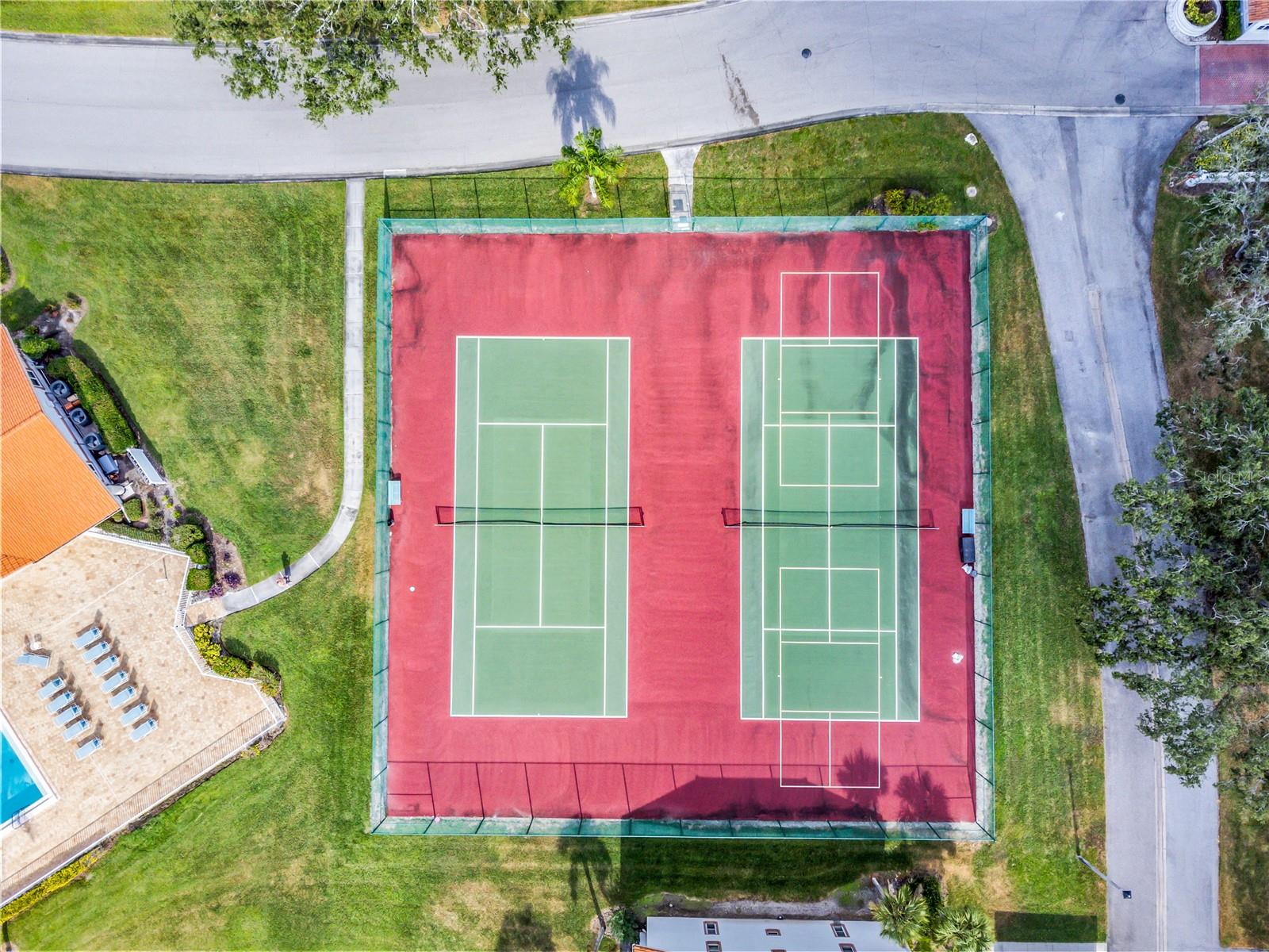 Image 64 of 72 For 4332 Marseilles Avenue 3236