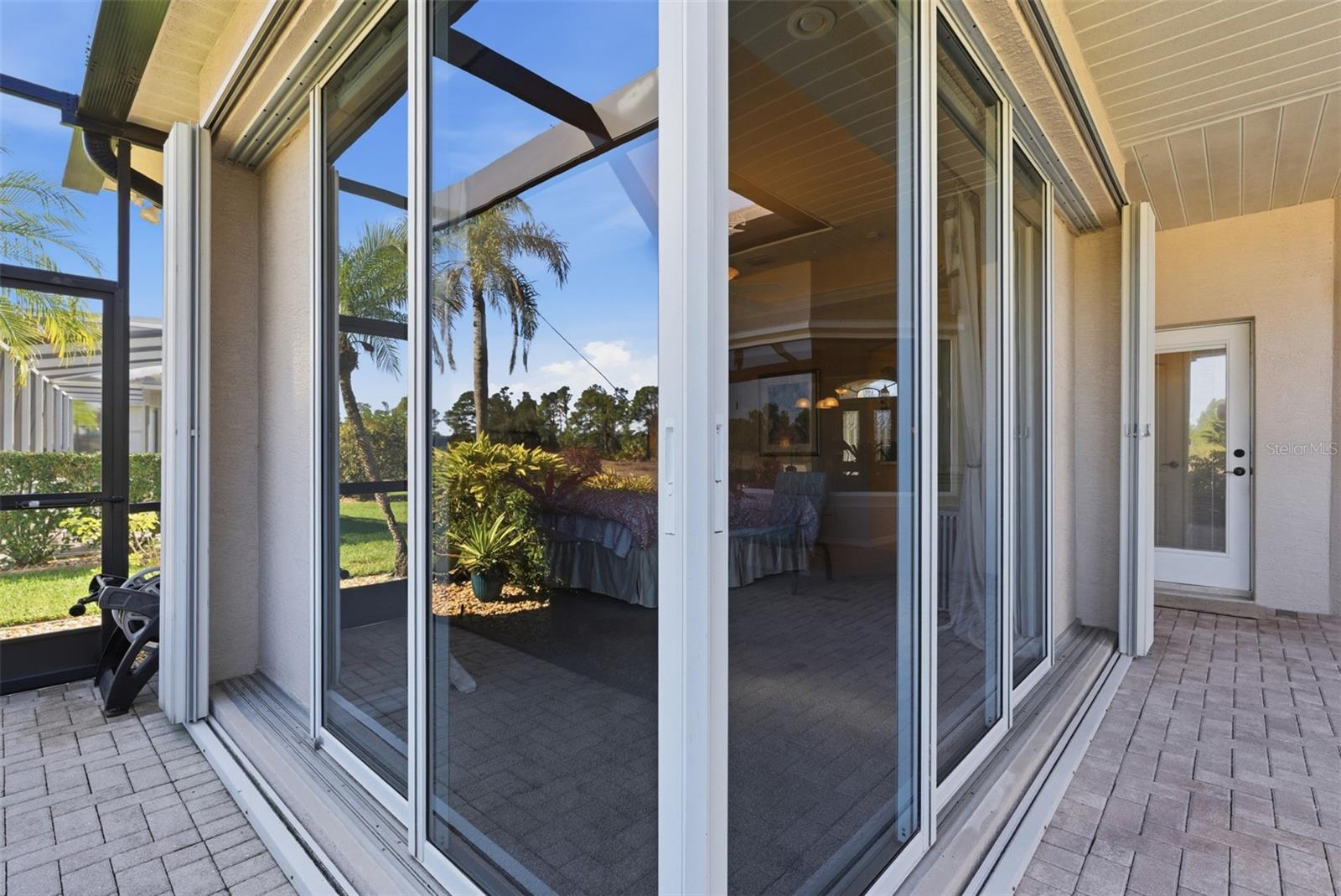 Image 24 of 60 For 2163 Silver Palm Road