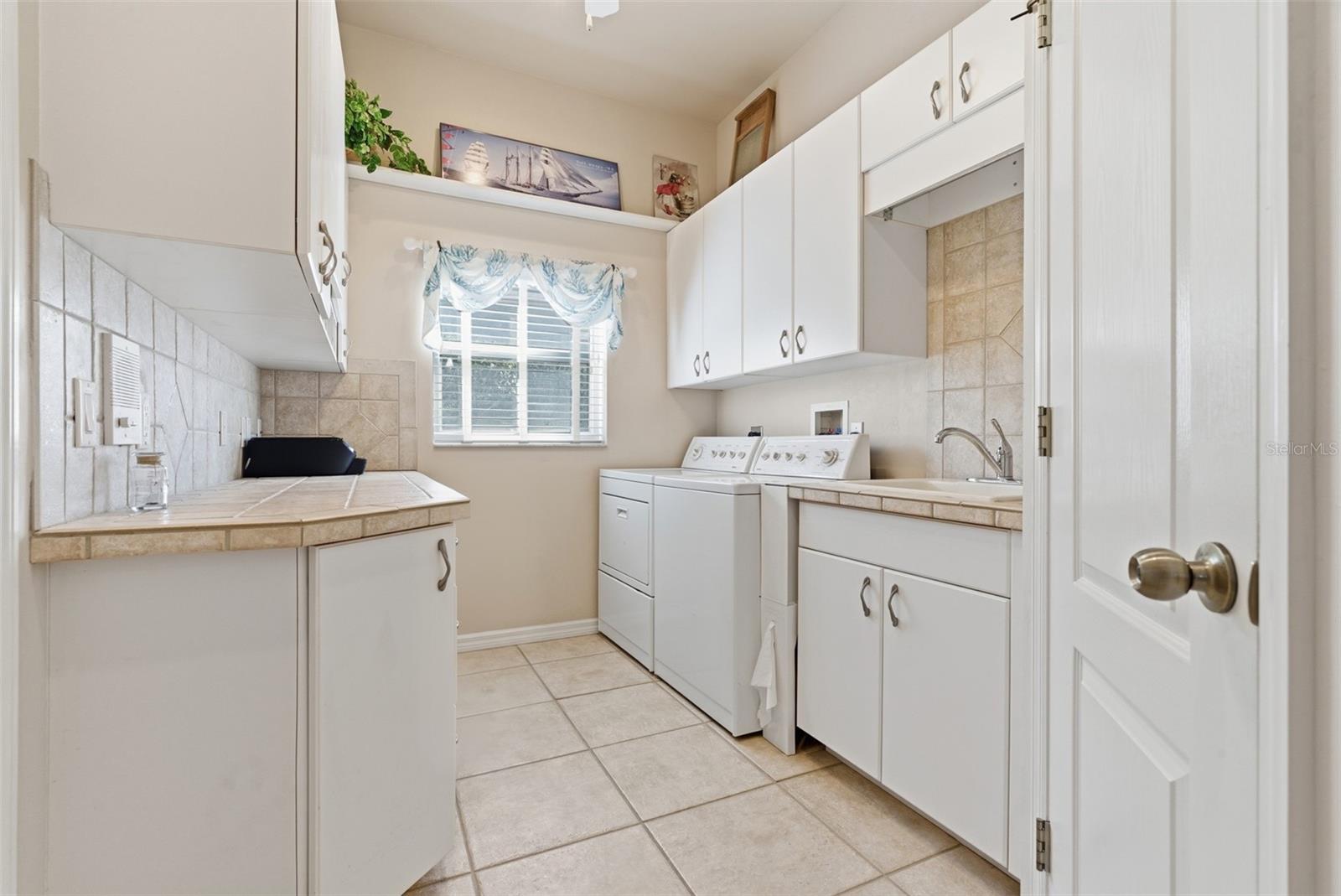 Image 44 of 60 For 2163 Silver Palm Road