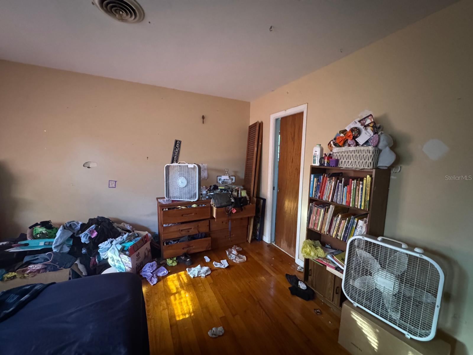 Image 11 of 18 For 570 21st Terrace