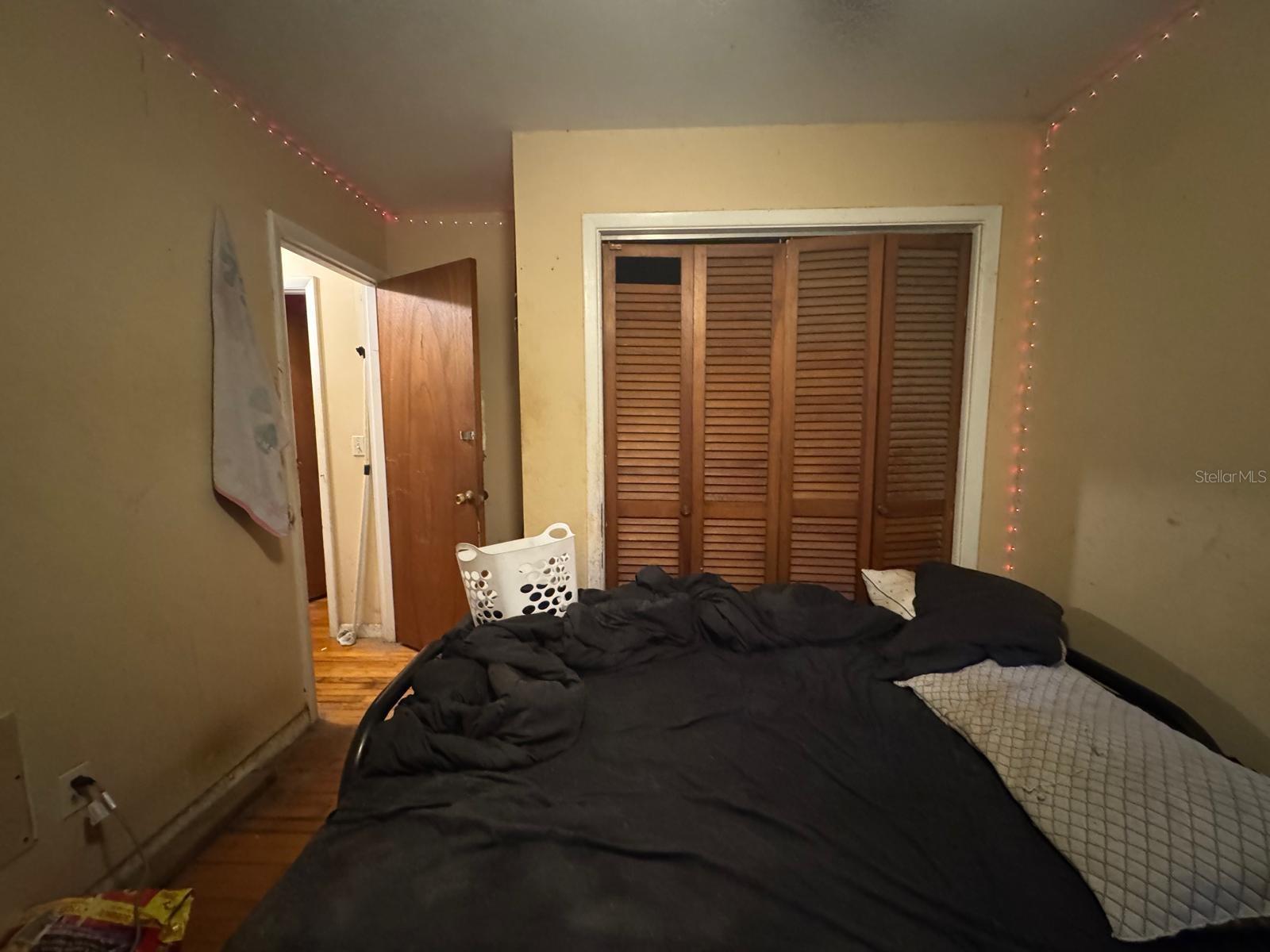 Image 9 of 18 For 570 21st Terrace