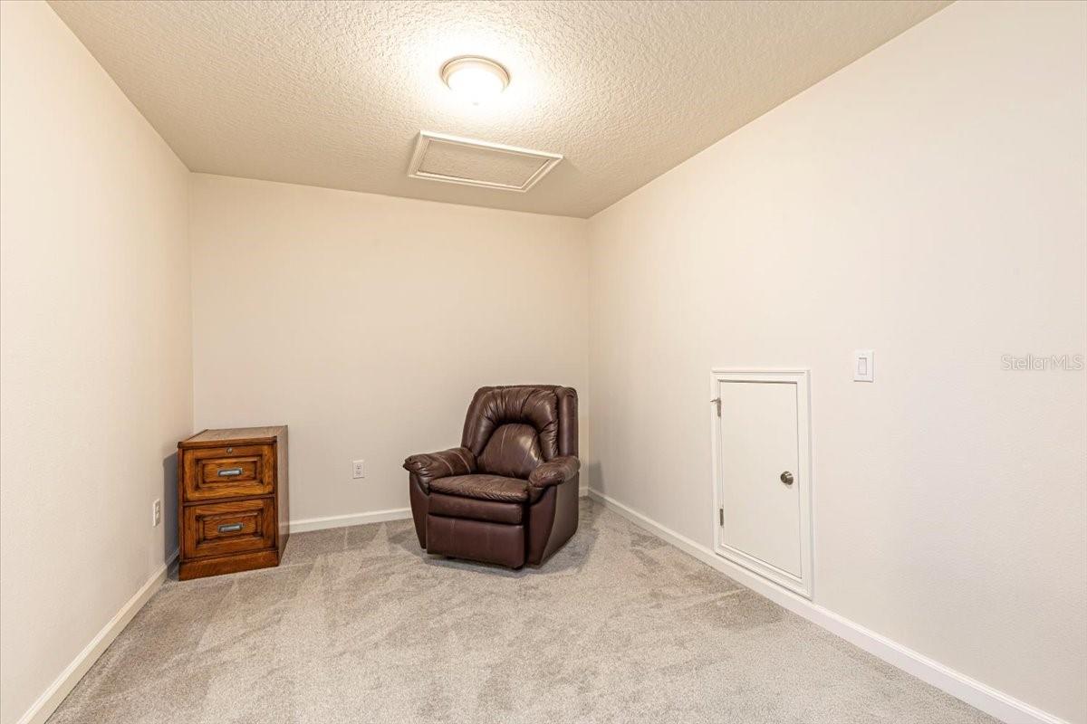 Image 23 of 27 For 11535 Rolling Green Drive