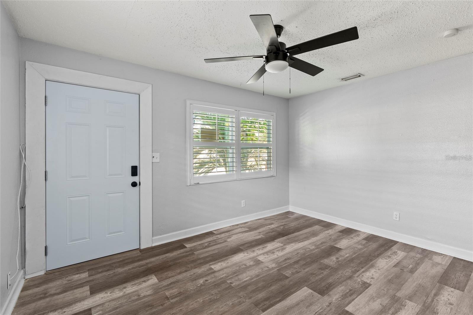 Image 10 of 29 For 2834 & 2836 Freemont Terrace S