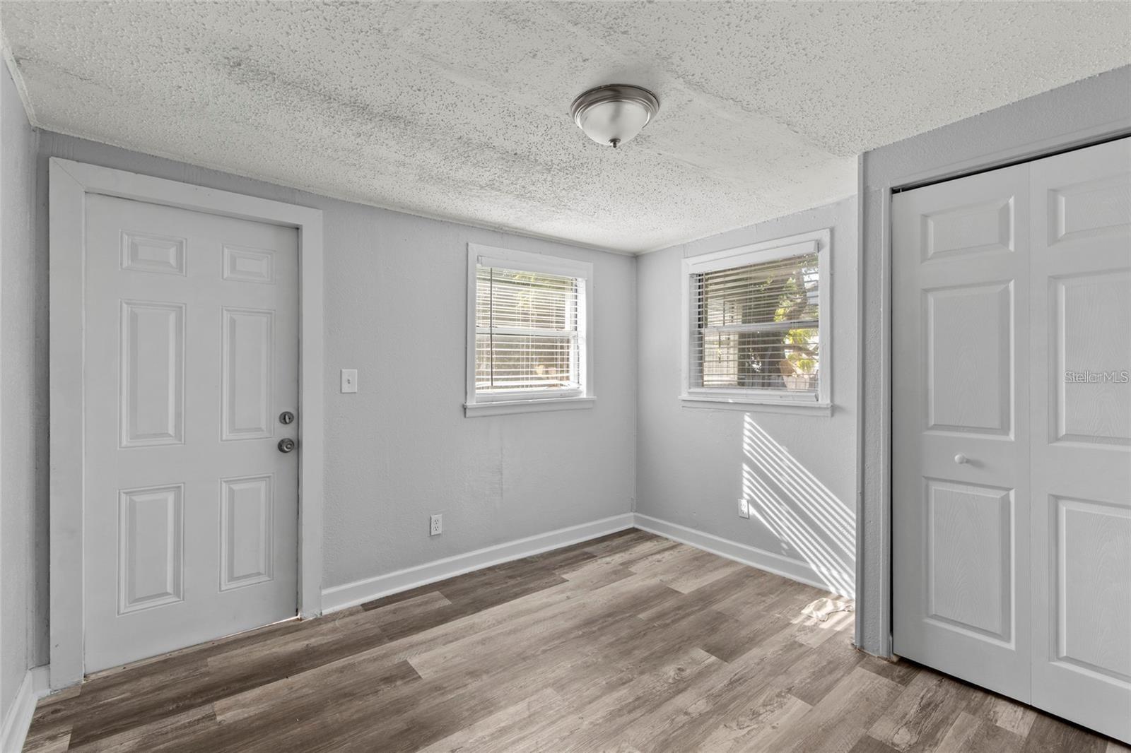 Image 11 of 29 For 2834 & 2836 Freemont Terrace S