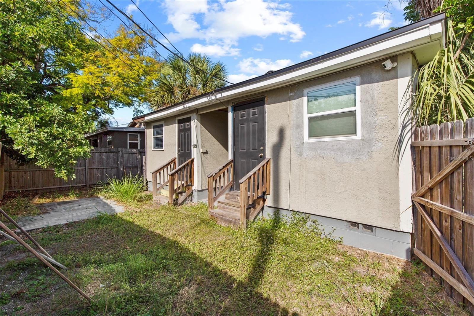 Image 22 of 29 For 2834 & 2836 Freemont Terrace S