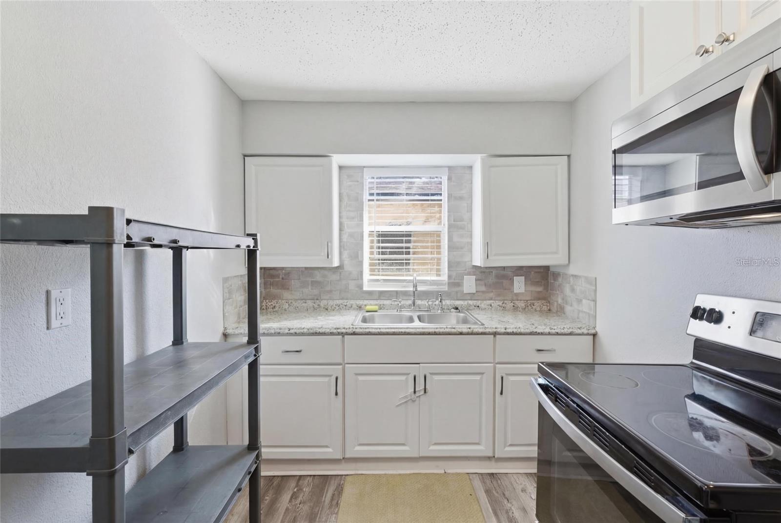 Image 3 of 29 For 2834 & 2836 Freemont Terrace S