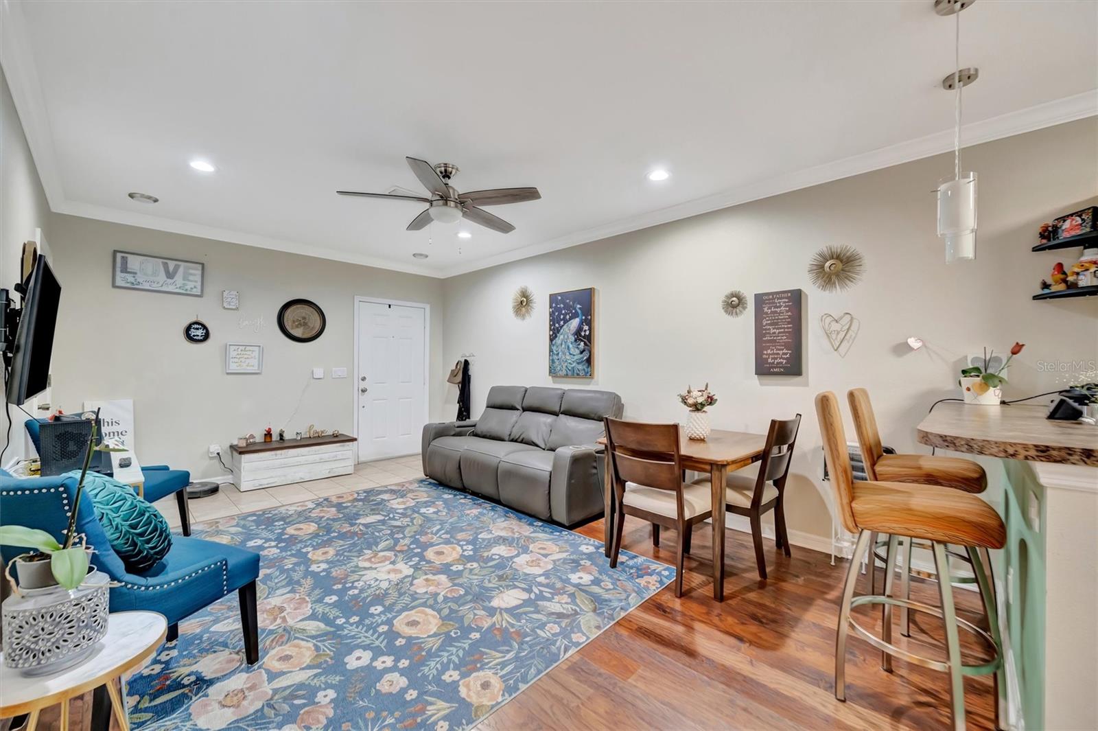 Image 11 of 27 For 2211 28th Avenue E