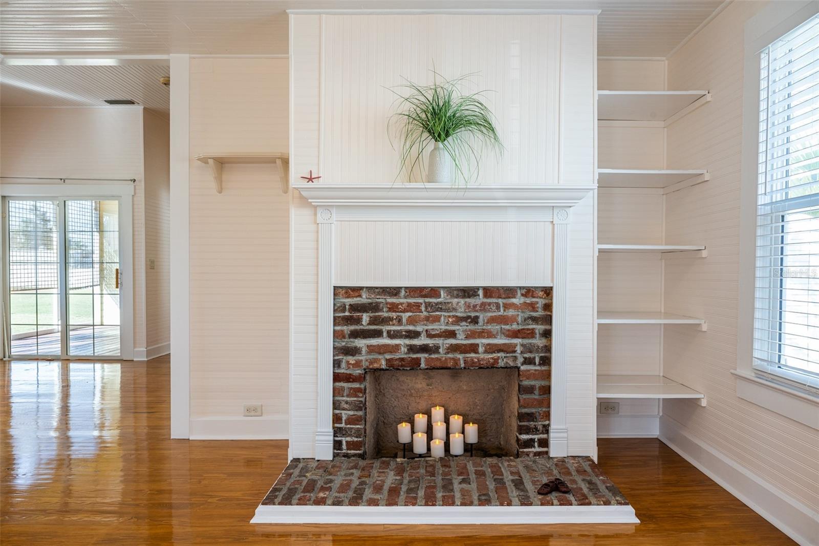 Image 10 of 35 For 12007 45th Avenue W