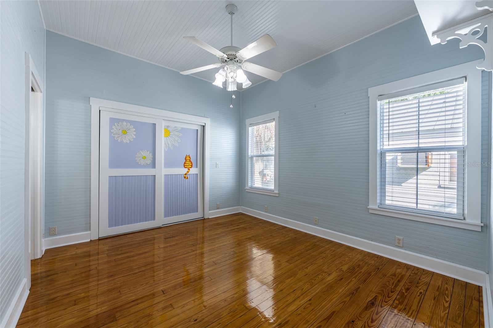 Image 18 of 35 For 12007 45th Avenue W